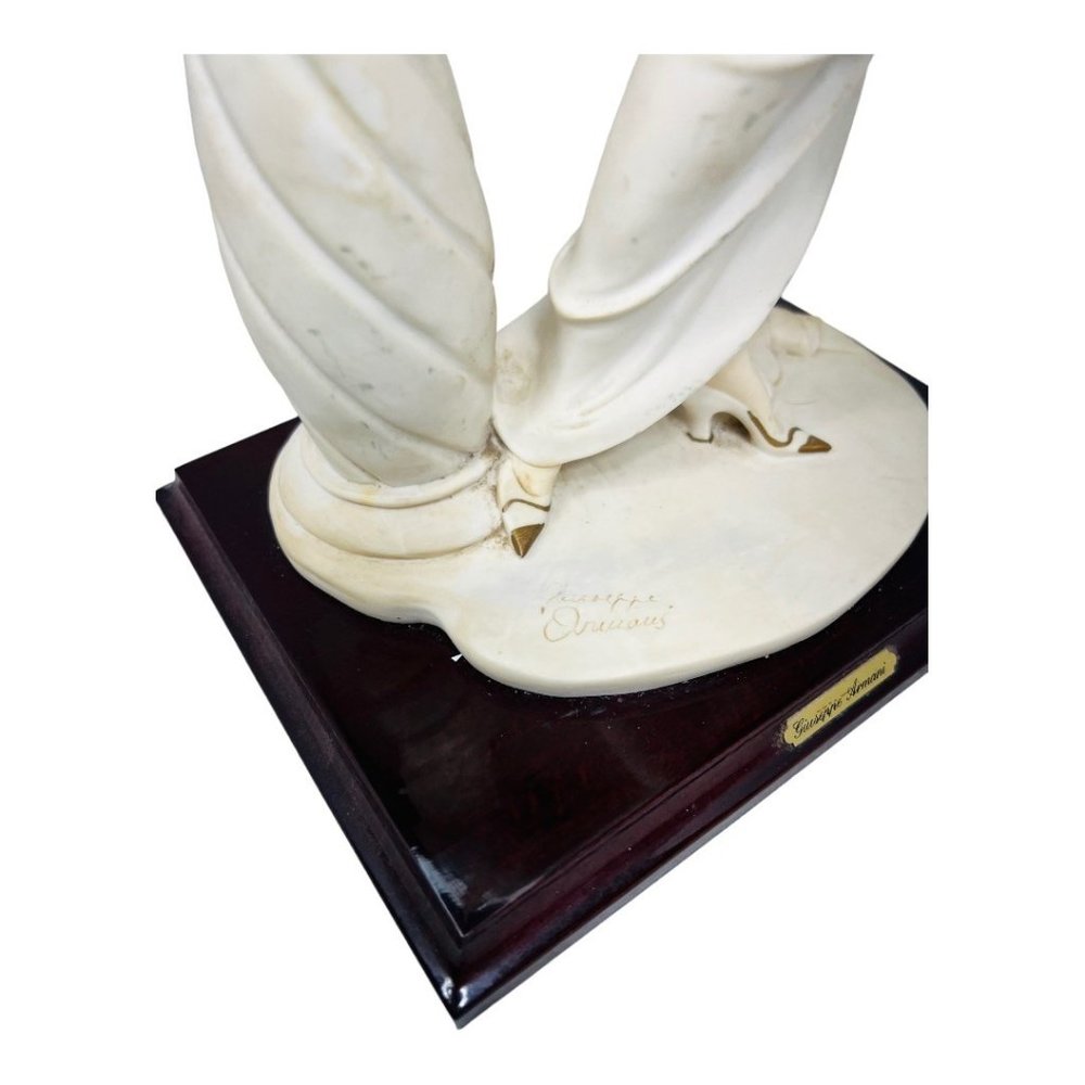 Giuseppe Armani Vintage 1992 Porcelain Statue 18" - Picture 7 of 13